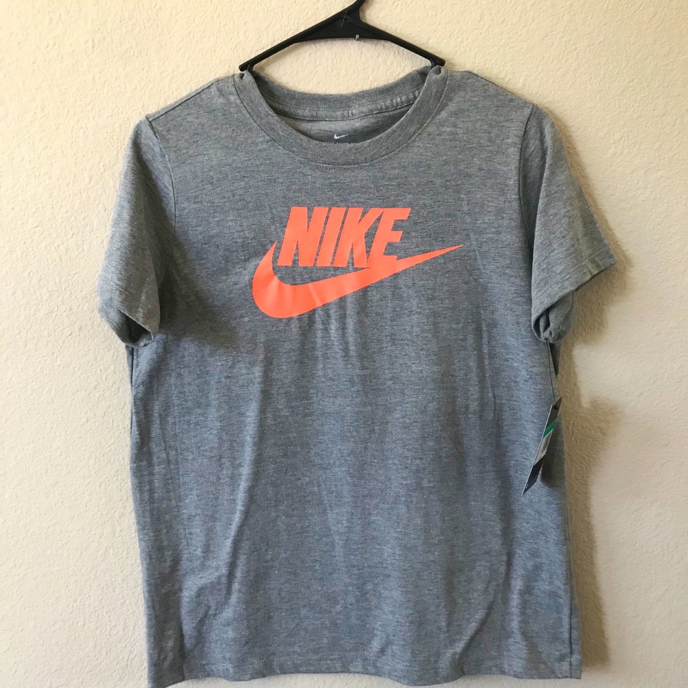 Kids Nike Tee